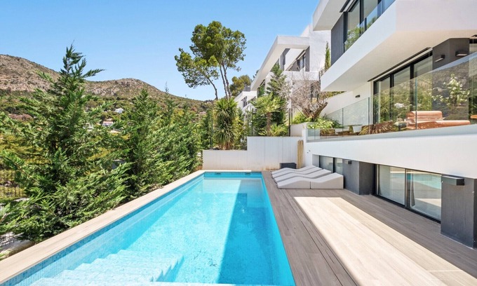 Pinares de San Anton Villa | Villa San Antón with Pool III