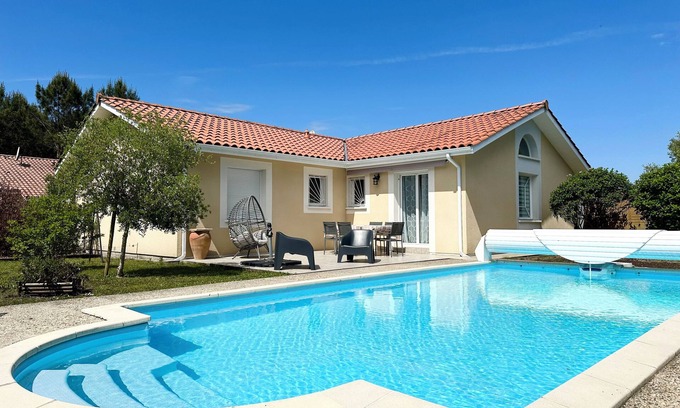 Bias Casa | Villa Sanbias - Maison Avec Piscine 7km de L'océan, Villa Sanbias - Maison Avec Piscine 7km de L'océ