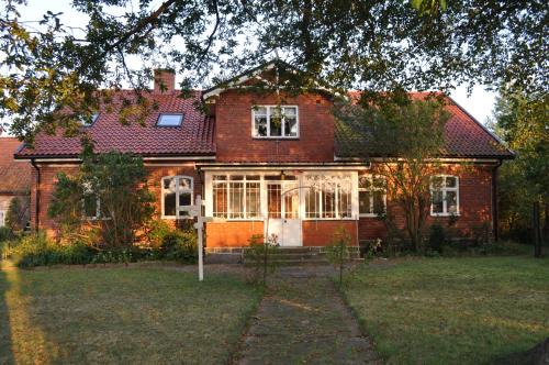 Borrby Cama Y Desayuno | Villa Sandby B&B