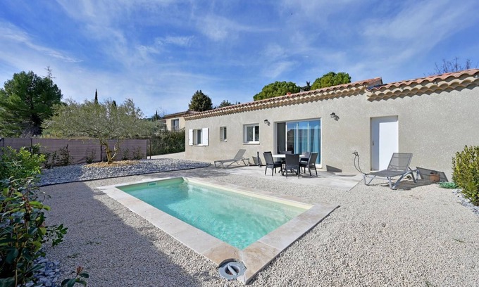 Mormoiron Villa | Villa SANTA with swimming pool - Clim- Wi-Fi - Parking