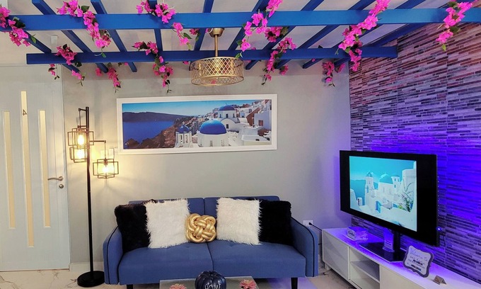 Cerro Gordo Apartamento | Villa Santorini 3-bedroom apartment in welcoming Bayamón with WiFi, AC. Enjoy