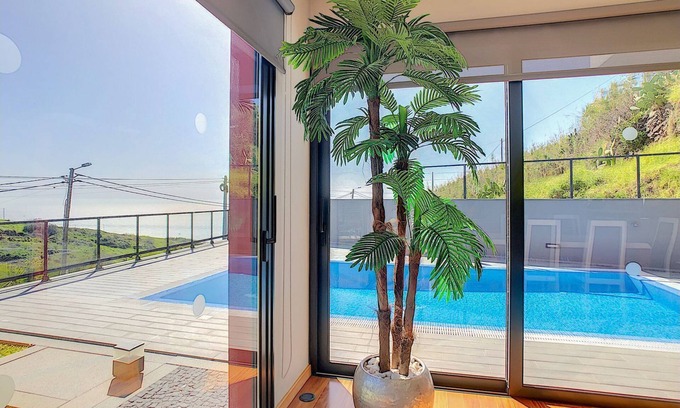 Estreito da Calheta Casa | Villa Serramar by LovelyStay