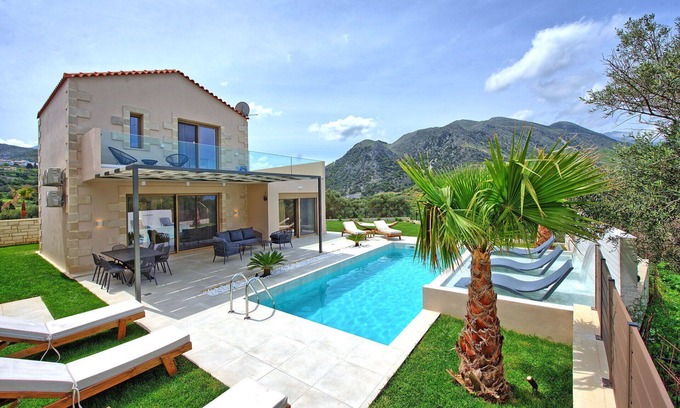 Filaki Villa | Villa en Argyroupoli con 4 habitaciones, capacidad 8
