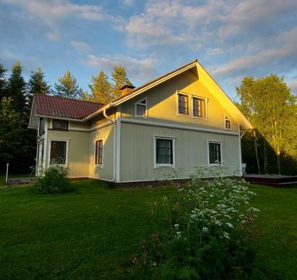Sinetta Chalet De Esquí | Villa SinettäStar- Traditional Lapland Chalet