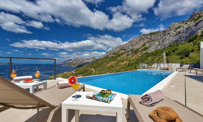 Brela Villa | Villa Skyview Infinity-Pool, Whirlpool
