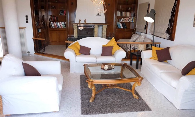 Pella Region Casa | VILLA SOFIA (apartamento independiente en el primer piso)