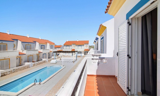 Vila Nova De Cacela Villa | Villa "Sol Da Bornacha" con vistas a la montaña, piscina compartida y Wi-Fi
