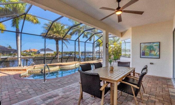 South Gulf Cove Casa | Villa Sol South Gulf Cove! Pool/Spa Waterfront Canal w Dock