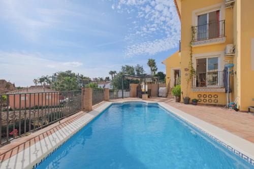 Salobreña Villa | Villa Sol y Mar with heated pool and jacuzzi