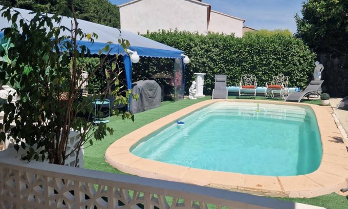 La Seyne-sur-Mer Villa | Villa 'Soleil Et Douceur' con piscina privada, Wi-Fi y aire acondicionado
