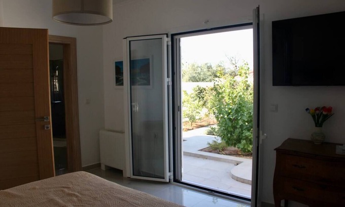 Vari-Voula-Vouliagmeni Villa | VILLA SOPHY villasophy.com