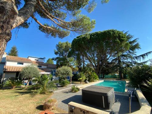 Biars-sur-Cere Casa | VILLA & SPA-SAUNA-PISCINE-MASSAGES du "Nirvâna Vivant"