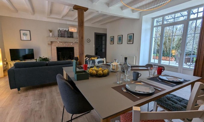 Saint-Claud Casa | Villa spacieuse avec jardin privé, animaux acceptés - FR-1-653-276