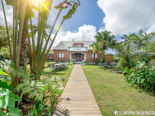 Les Avirons Casa | Villa spacieuse avec jardin, cheminée et billard, 5 chambres pour 10 pers. - FR-1-786-35