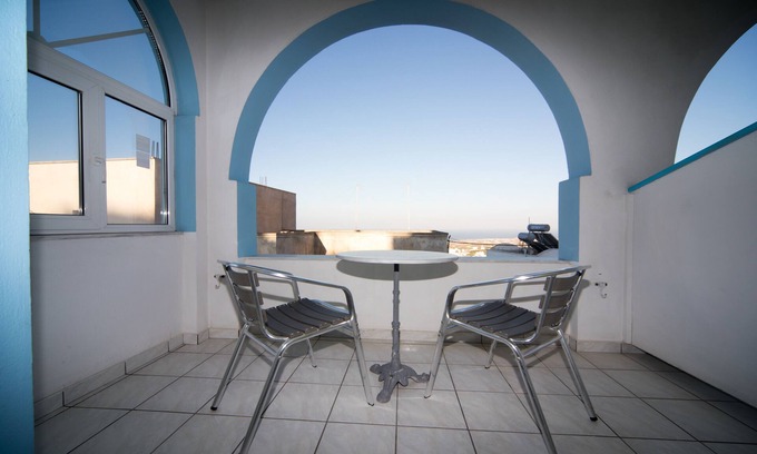 Megalochori Hotel | Villa Stella