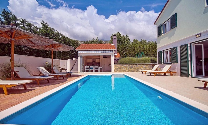Omis Villa | Villa Stozak, private heated pool, cinema , sauna