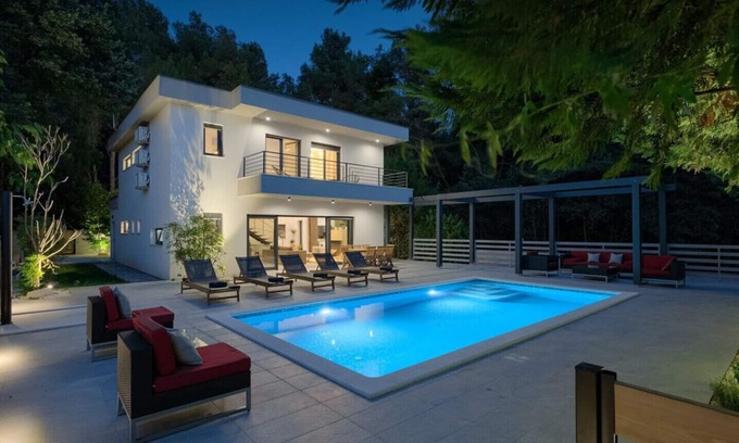 Pomer Villa | Villa Stribor near Medulin for 8 people with private pool & kids playroom - only 1 km from the beach