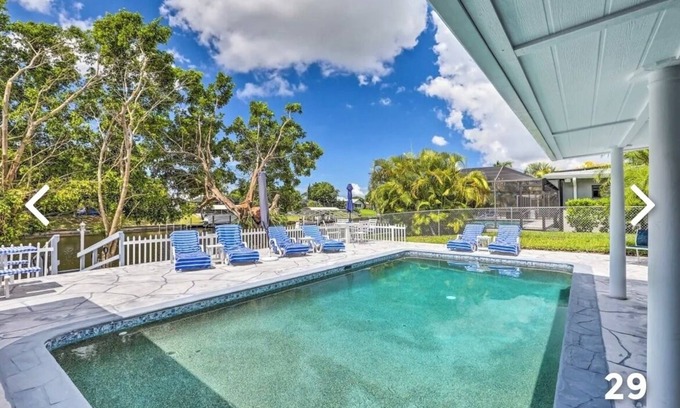 Caloosahatchee Casa | Villa Summer By The Sea