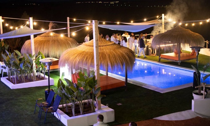 Puntiro Villa | Villa Sunset Boulevard Lujo