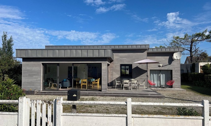Saint-Germain-sur-Ay Casa | Villa Suzanne