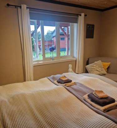 Kristiansand Casa | Villa Svale, privat og fredelig