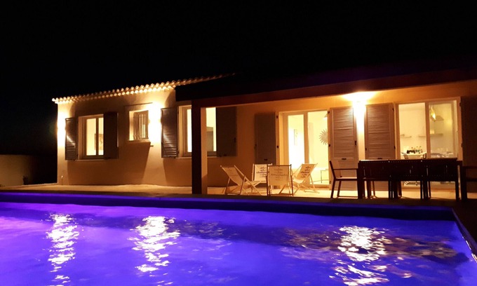 Taillades Casa | Villa clasificada 3 *** privatizada con piscina en el corazón de luberon