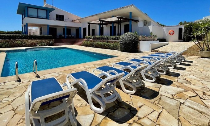 Son Xoriguer Villa | VILLA THALASSA VILLA DE LUJO EN PRIMERA LINEA DE MAR