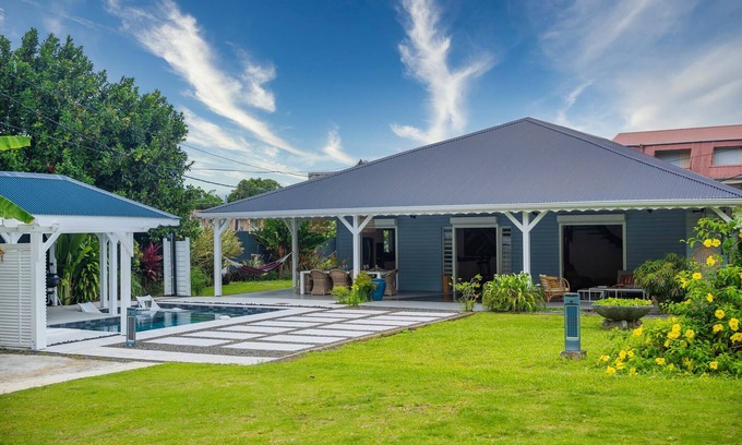 Gourbeyre Villa | Villa La Jirafa Azul, Cerca del Volcán de la Soufrière