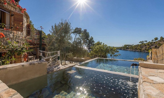 Milna (Brac) Casa | Villa The Old Captain's House