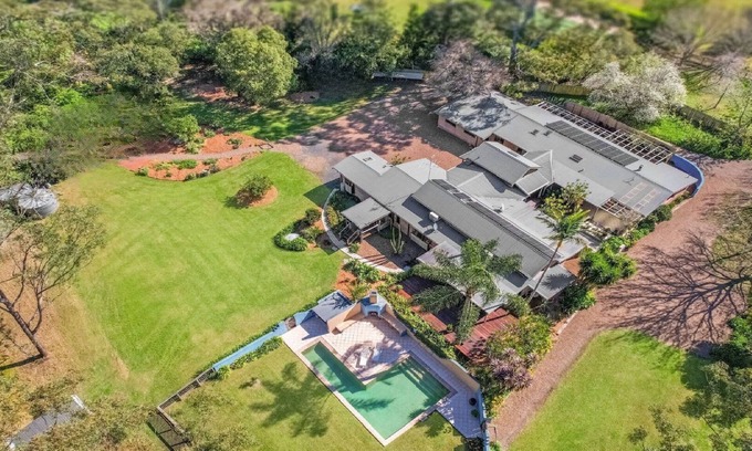Holgate Casa | Villa Tierra| pool, acreage | Accom Holidays