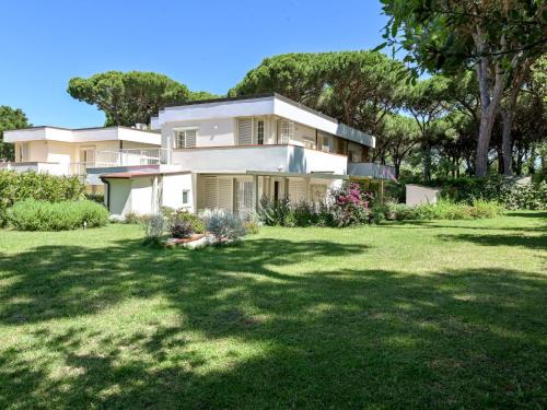 Punta Ala Villa | Villa Tiffany by Interhome