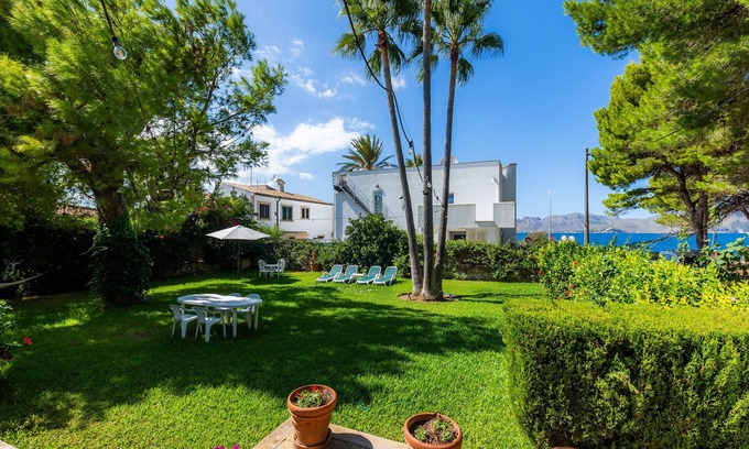 Marina Manresa Villa | Villa "Tita" con vistas al mar, jardín privado y Wi-Fi