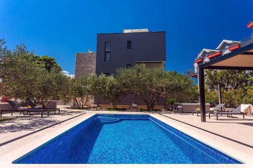 Dugi Rat Villa | Villa Topaz