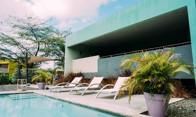 Sint Michiel Villa | Villa Topaz - modern design villa with private pool