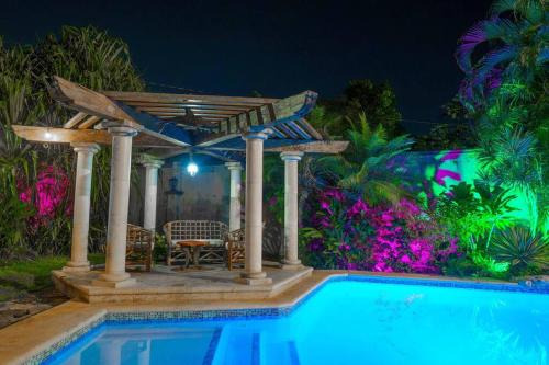 Cancún Villa | Villa Tucanes 5BR Private Pool Prime