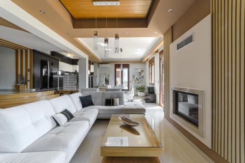 Kalambaka Villa | Villa Under Meteora