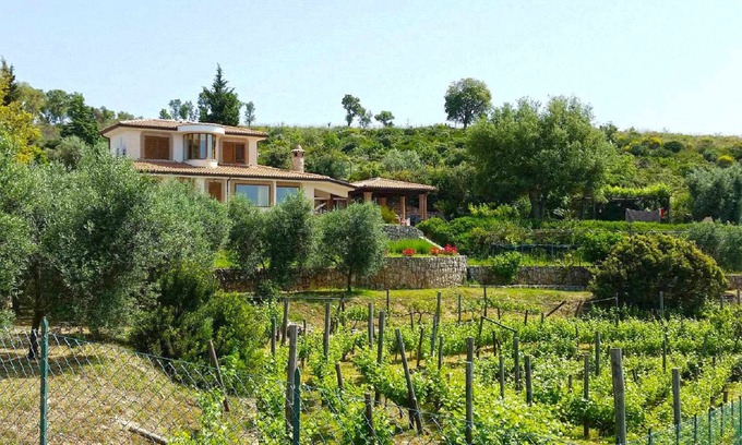 Itri Casa | VILLA UVA E STELLE in the quiet of the green hills