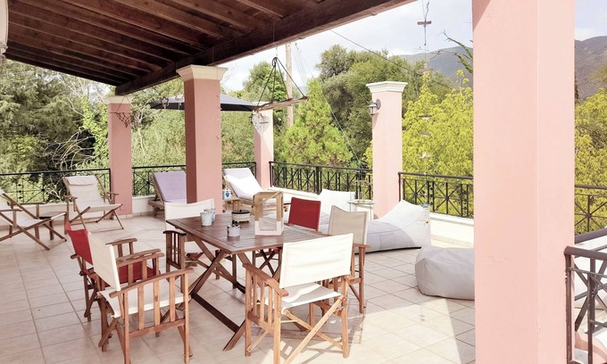 Ipsos Villa | Villa Valia Seaside (Private Estate-Superior Villa en Ipsos bay Corfu)