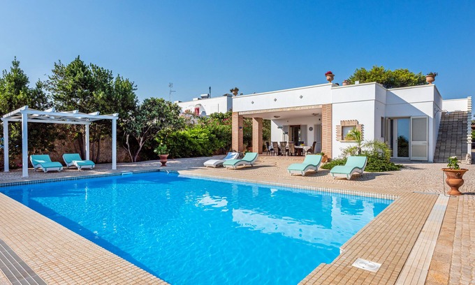 Marina di Felloniche Villa | Villa "Vanessa" con vistas al mar, piscina privada y Wi-Fi