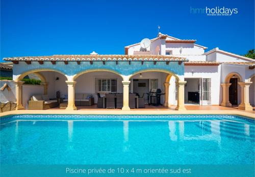 La Sabatera Villa | Villa Vesper by HMR Holidays