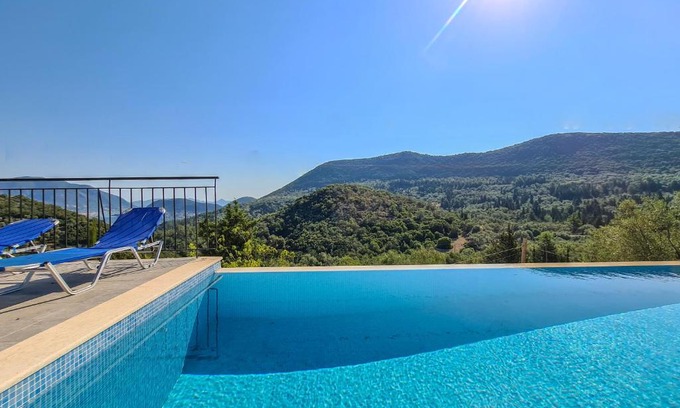 Katokhorion Villa | Villa Victoria - 3 Bedroom Villa With a Private Pool