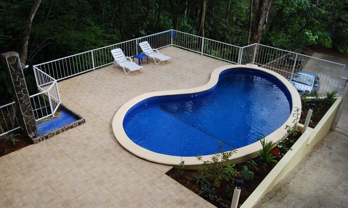 Valle Pura Vida Casa | Villa Vista Verde en la verde selva costarricense cerca de la playa