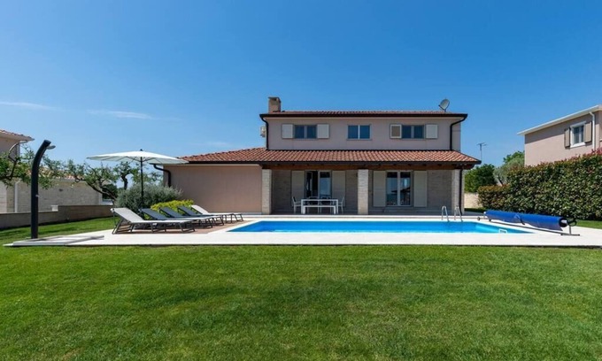 Vizinada Villa | Villa Vor Ort in Vizinada