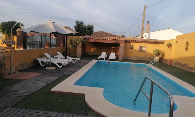 Chiclana de la Frontera Cabaña | Chalet con piscina, aire acondicionado centralizado y wifi en Chiclana de la Fro