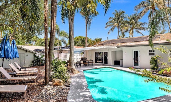 South Corals Casa | Villa W/Heated Pool, Pool Table Just 7min to Beach
