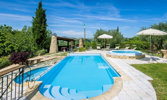 Barchi Villa | Villa Walter acogedora y reservada para los amantes de la naturaleza a 25 minutos del mar Adriático.
