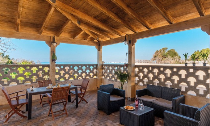 Scala di Furno Villa | Villa 'Wanda' con acceso directo a la playa y aire acondicionado