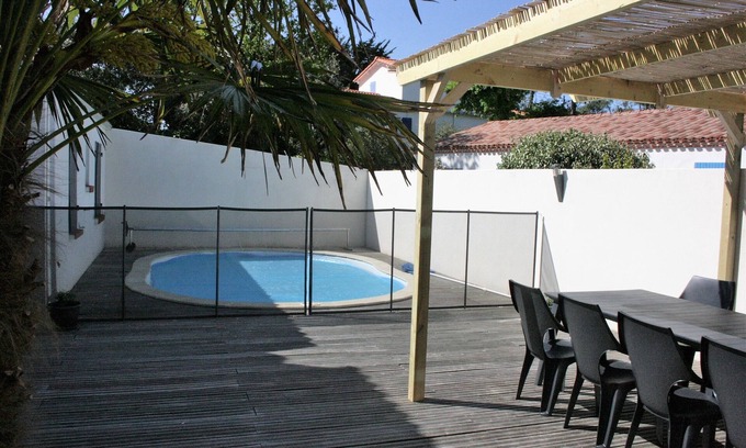 Saint-Vincent-sur-Jard Villa | Villa con piscina climatizada cerca del mar y el bosque
