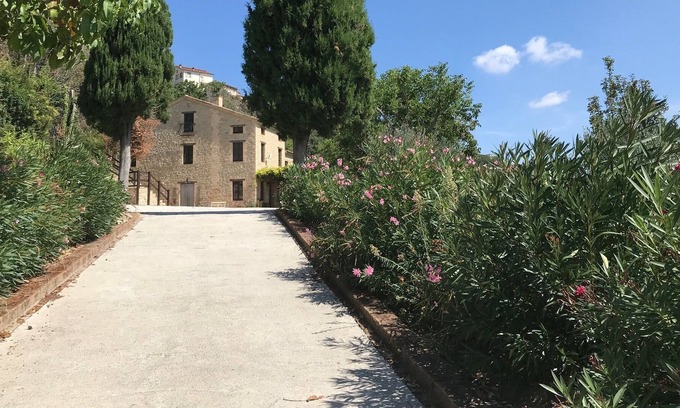 Penna San Giovanni Villa | 5 minutos a pie hasta el pueblo, esta villa de 6 dormitorios tiene piscina privada y wi-fi