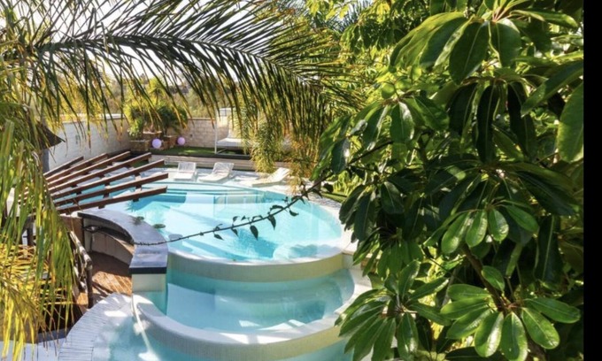 El Puerto de Santa María Casa | Villa with design pool, pool bar, jacuzzi, Balinese bed